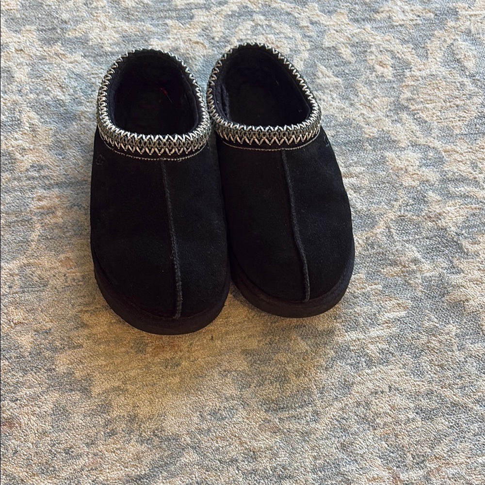 Black Ugg Slippers with White Trim